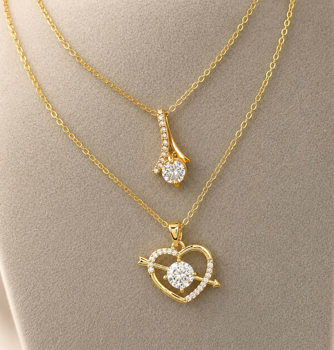 HEART  18k GOLD-PLATED
BRASS NECKLACE - CRYSTALLIC